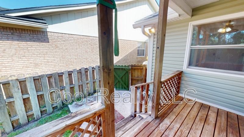 2063 Wax Myrtle Ct - Photo 3 of 11