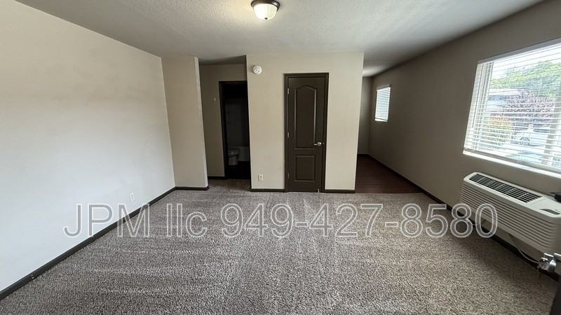 1700 Locust St #5 - Photo 2 of 3