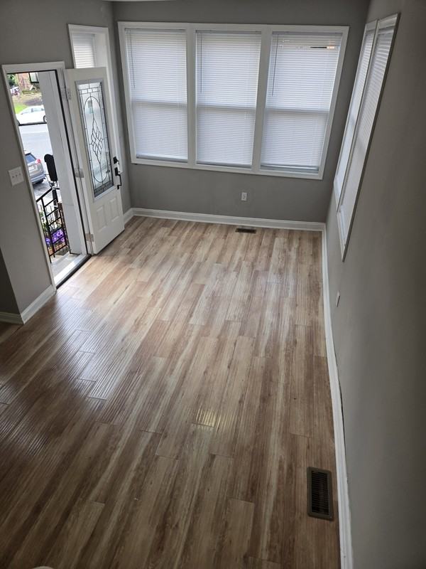 5047 Diamond St - Photo 2 of 21