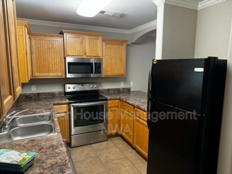 2210 Karrington Rdg - Photo 5 of 16