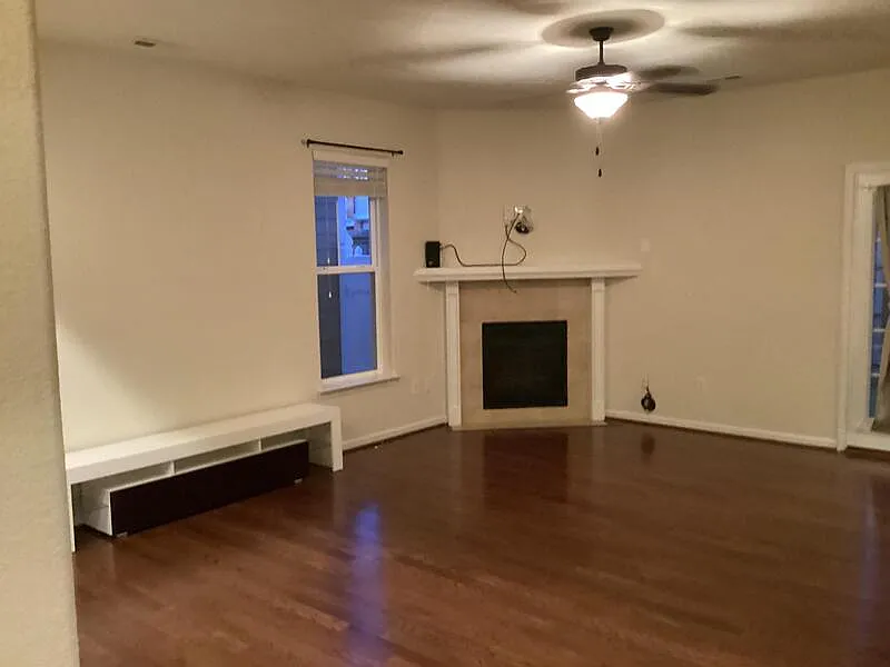 5332 Cottage Ct - Photo 4 of 24