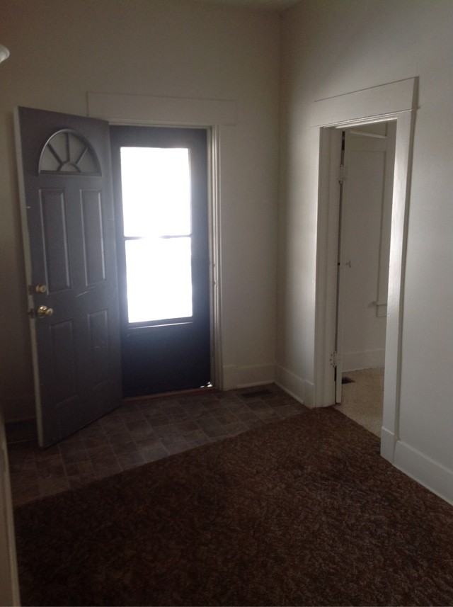 6927 Lexington Ave - Photo 2 of 14