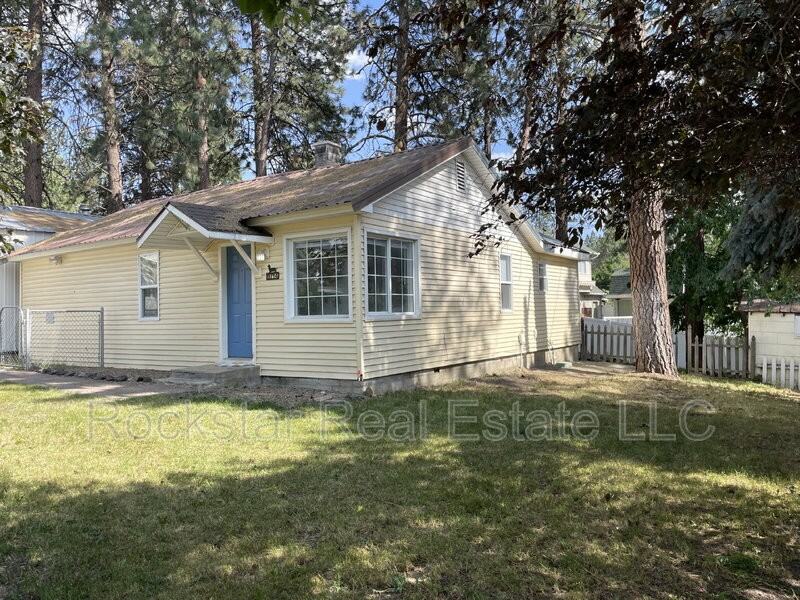 9714 E 6th Ave - Photo 2 of 23