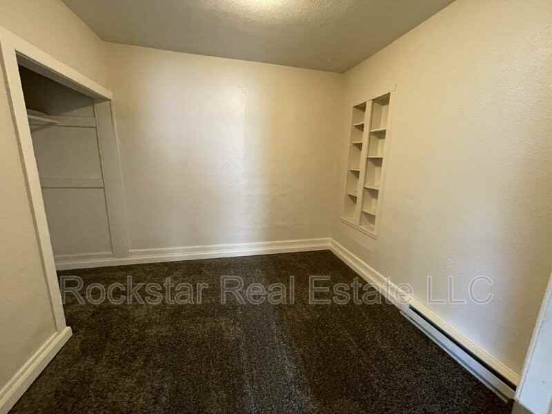 9714 E 6th Ave - Photo 7 of 23