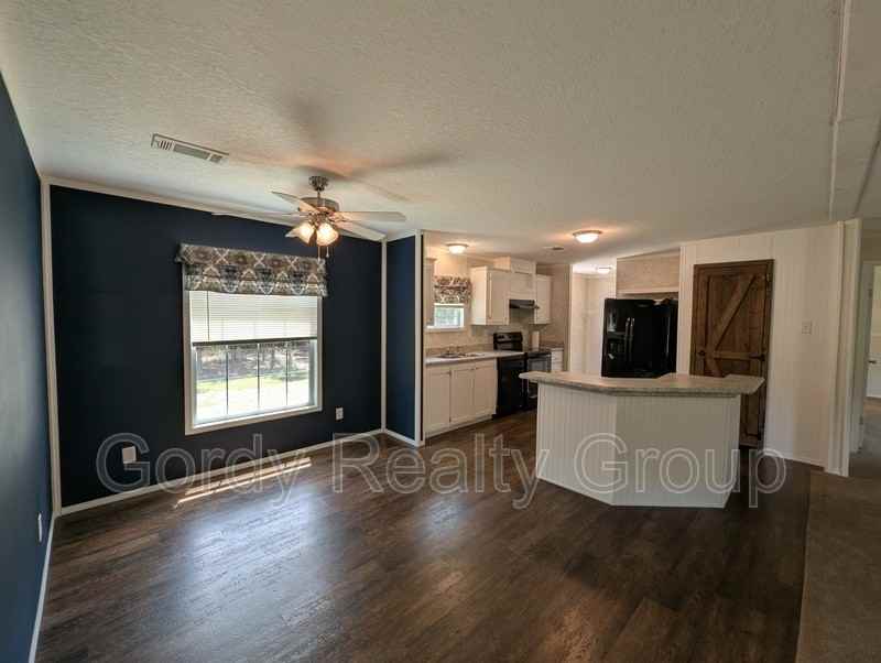 5508 Mount Tabor Rd - Photo 3 of 10