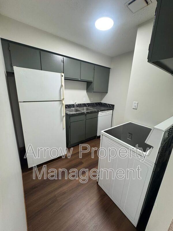 924 Garfield St #5 - Photo 4 of 9