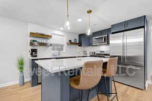 4731 Spruce St - Photo 1 of 1