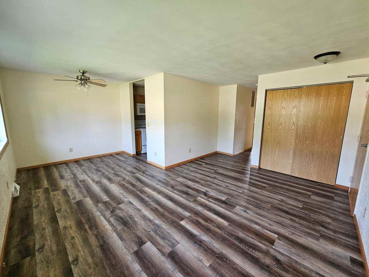 Chambers Apartments - Photo 4 of 12
