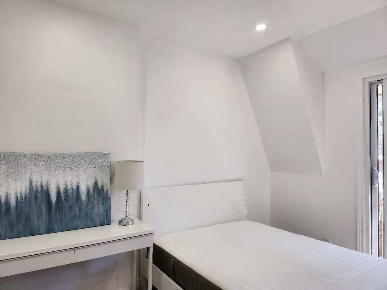 28 Carr Street - Photo 2 of 5