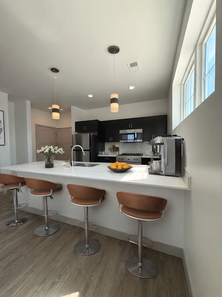 District South - Photo 4 of 117