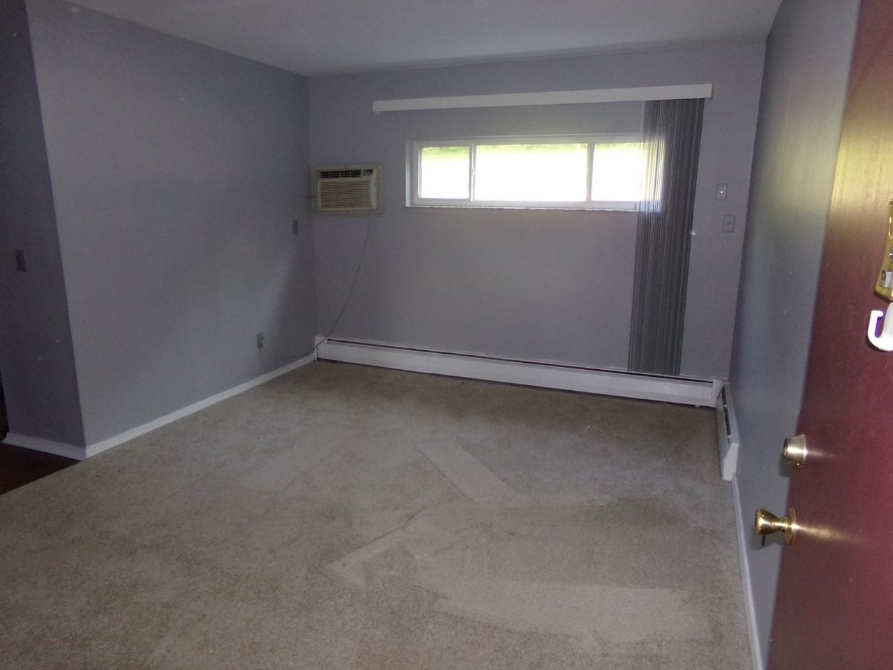 904 Mohawk Trail Apartments - Photo 3 of 20
