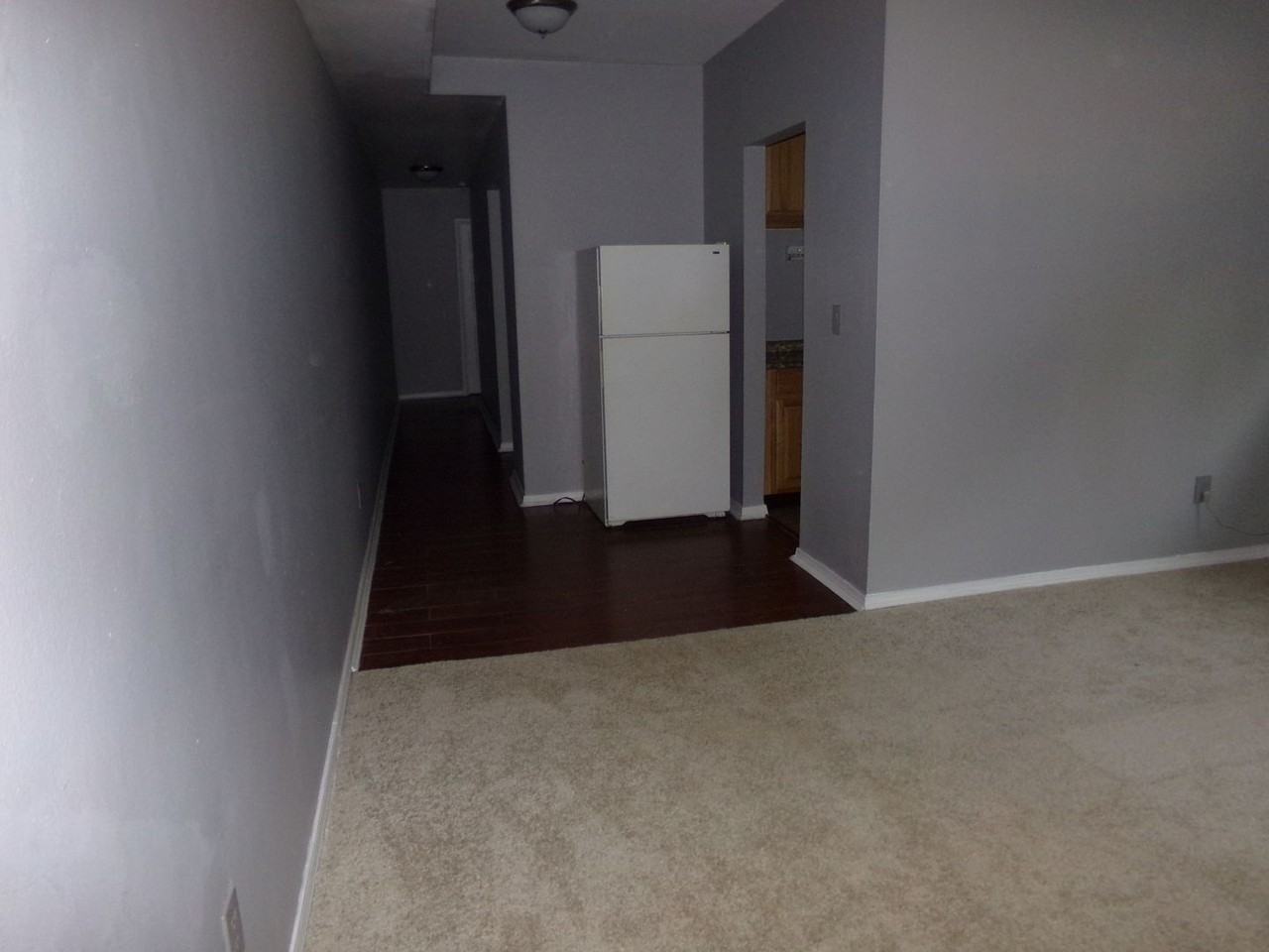 904 Mohawk Trail Apartments - Photo 4 of 20