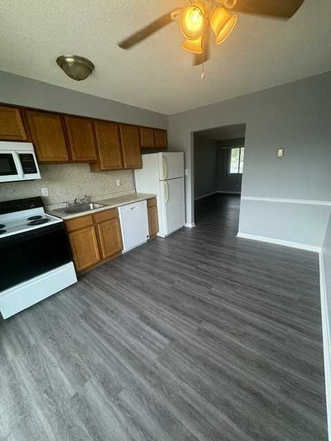 River Life Village - Photo 4 of 50