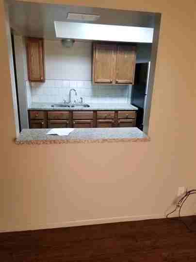 601 East Maryland Avenue 205 - Photo 3 of 14