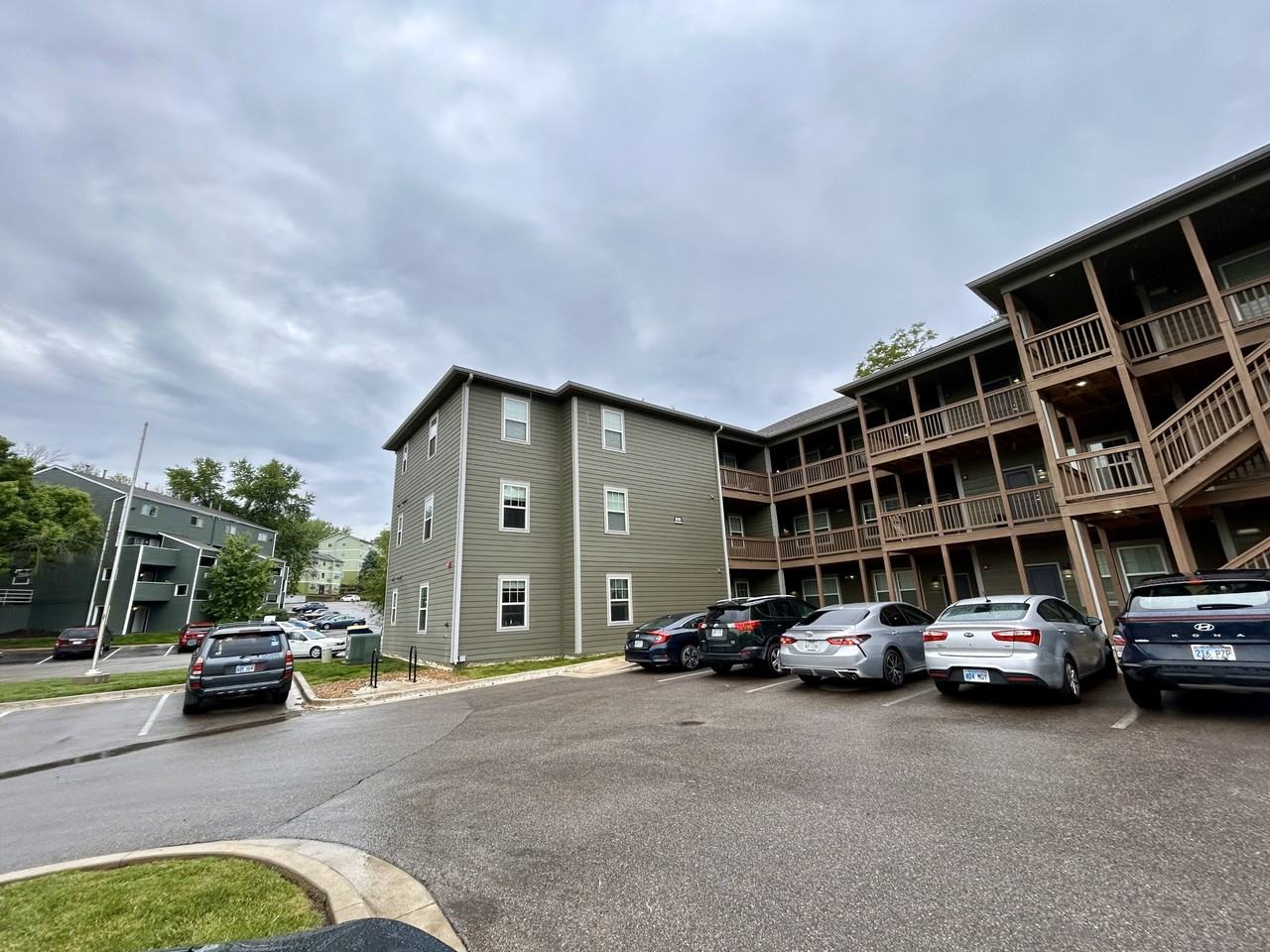 935 Michigan Street - Photo 2 of 27