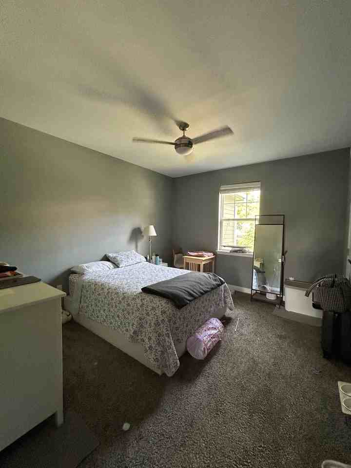 935 Michigan Street - Photo 4 of 27