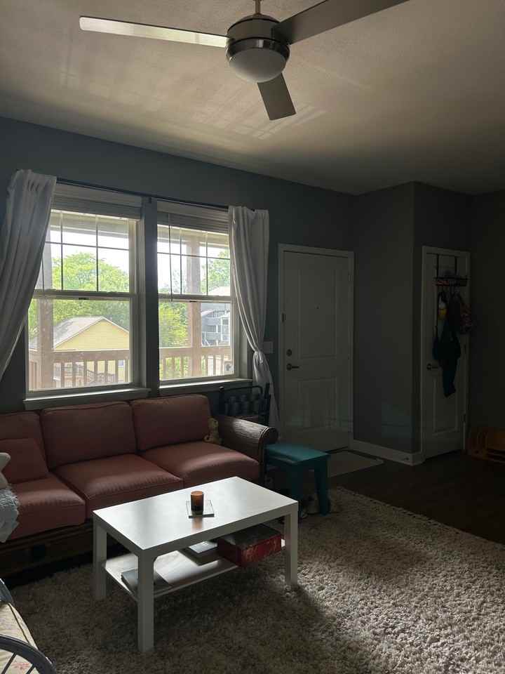 935 Michigan Street - Photo 7 of 27