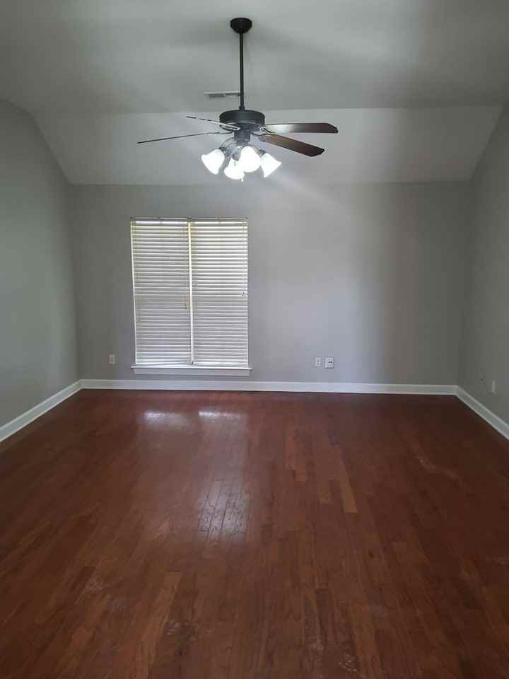 3850 Farm Gate Cv - Photo 4 of 13