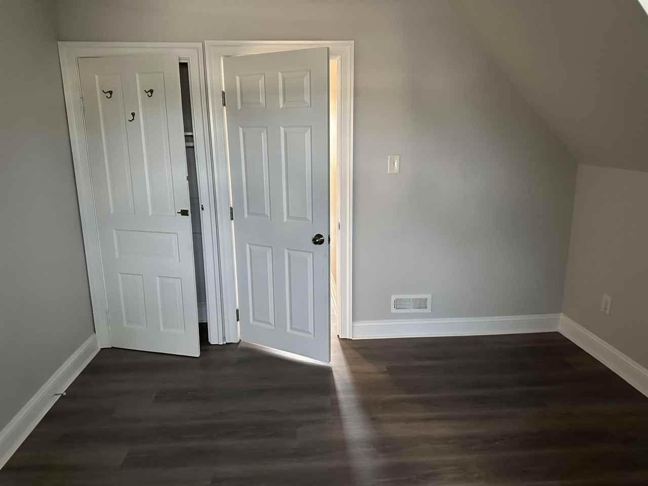 23 North Broadway - Photo 7 of 10