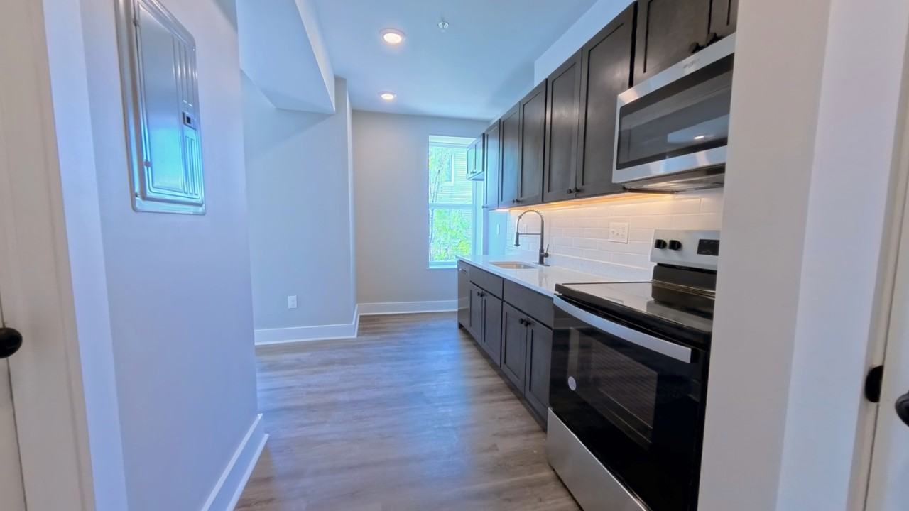 22 North King Street - Photo 2 of 7