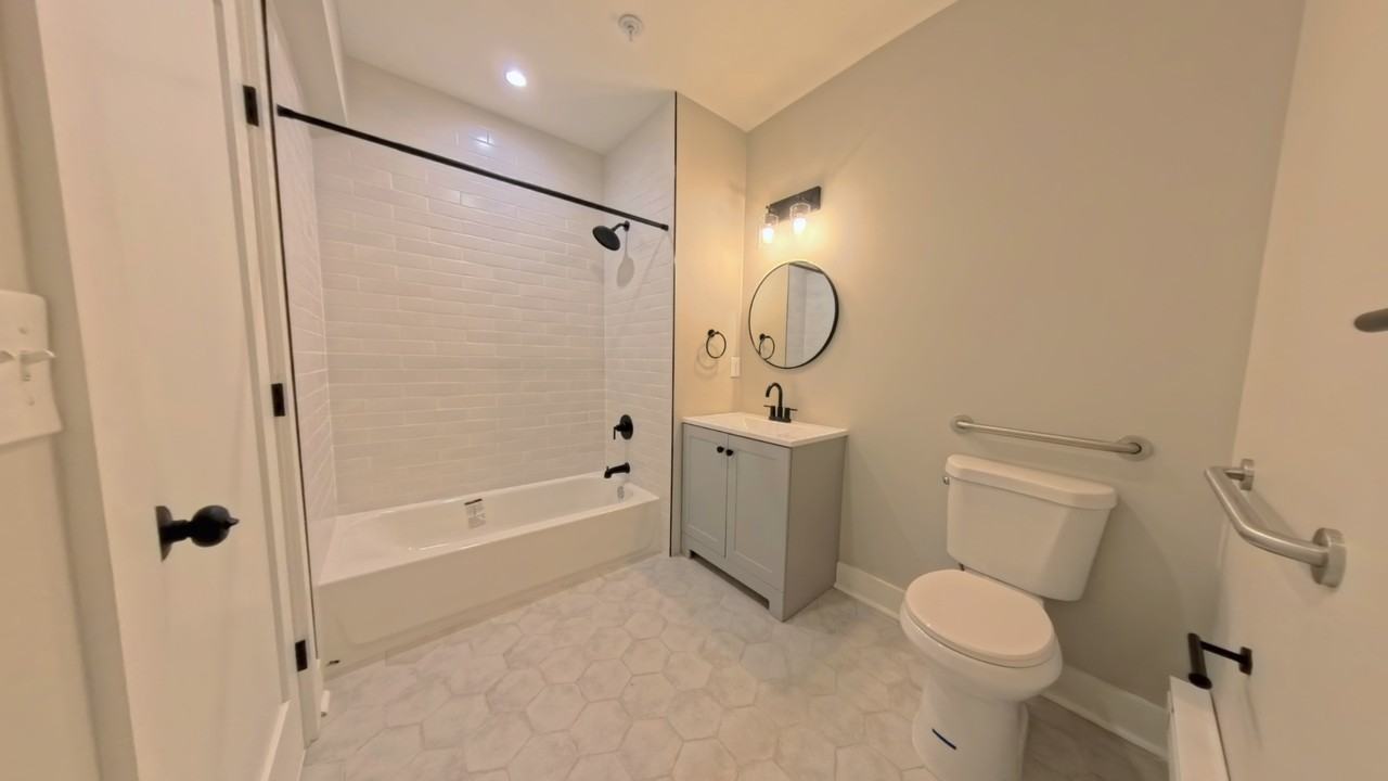 22 North King Street - Photo 4 of 7