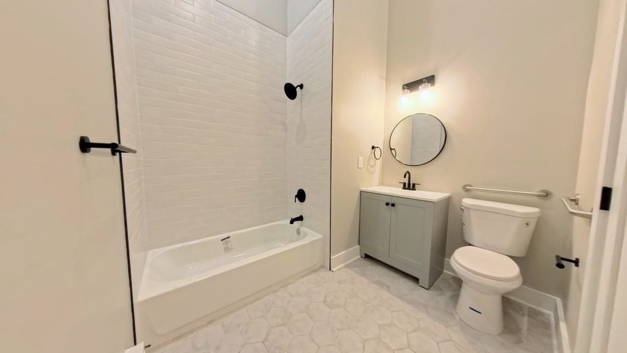 22 North King Street - Photo 2 of 7
