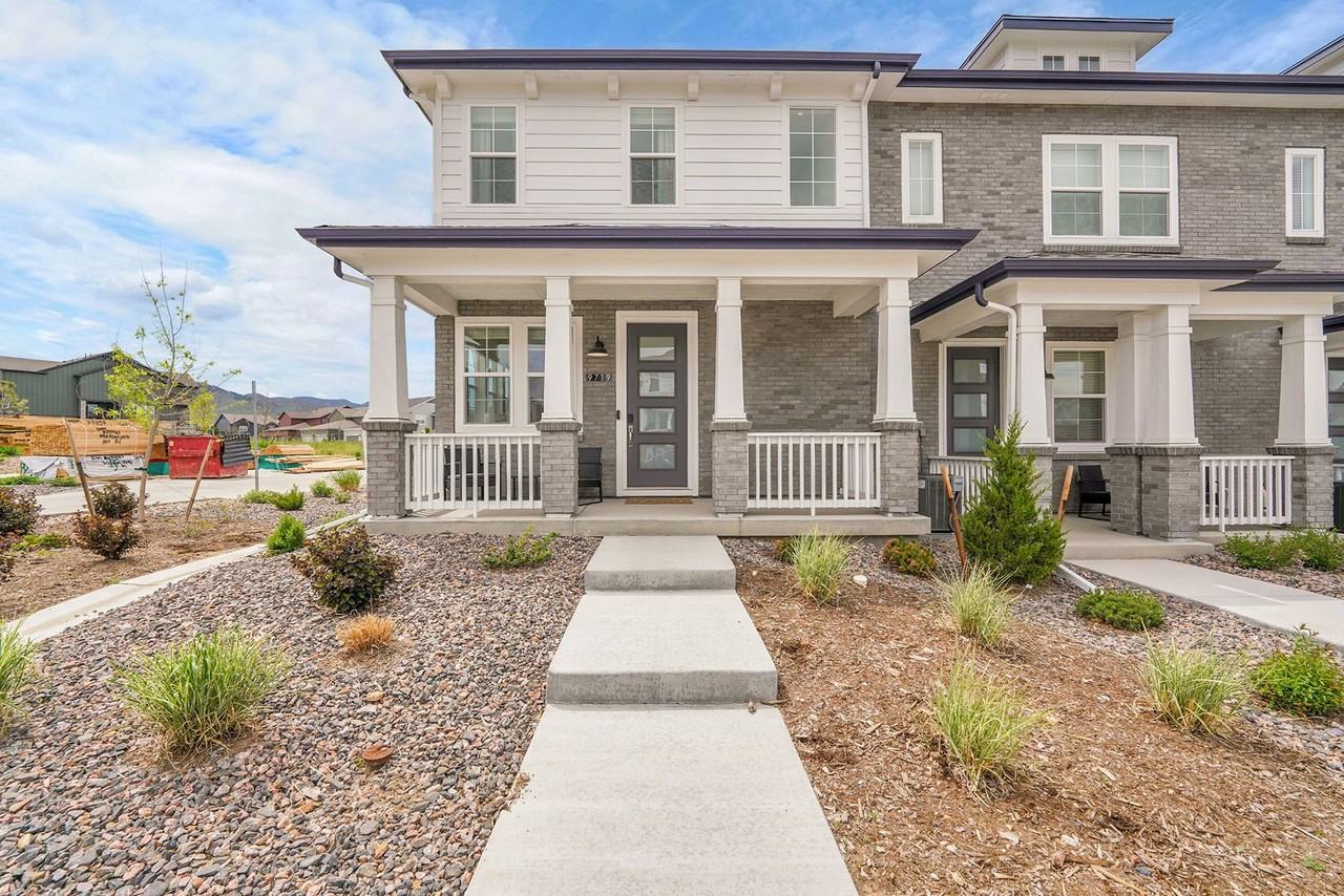9719 Browns Peak Cir