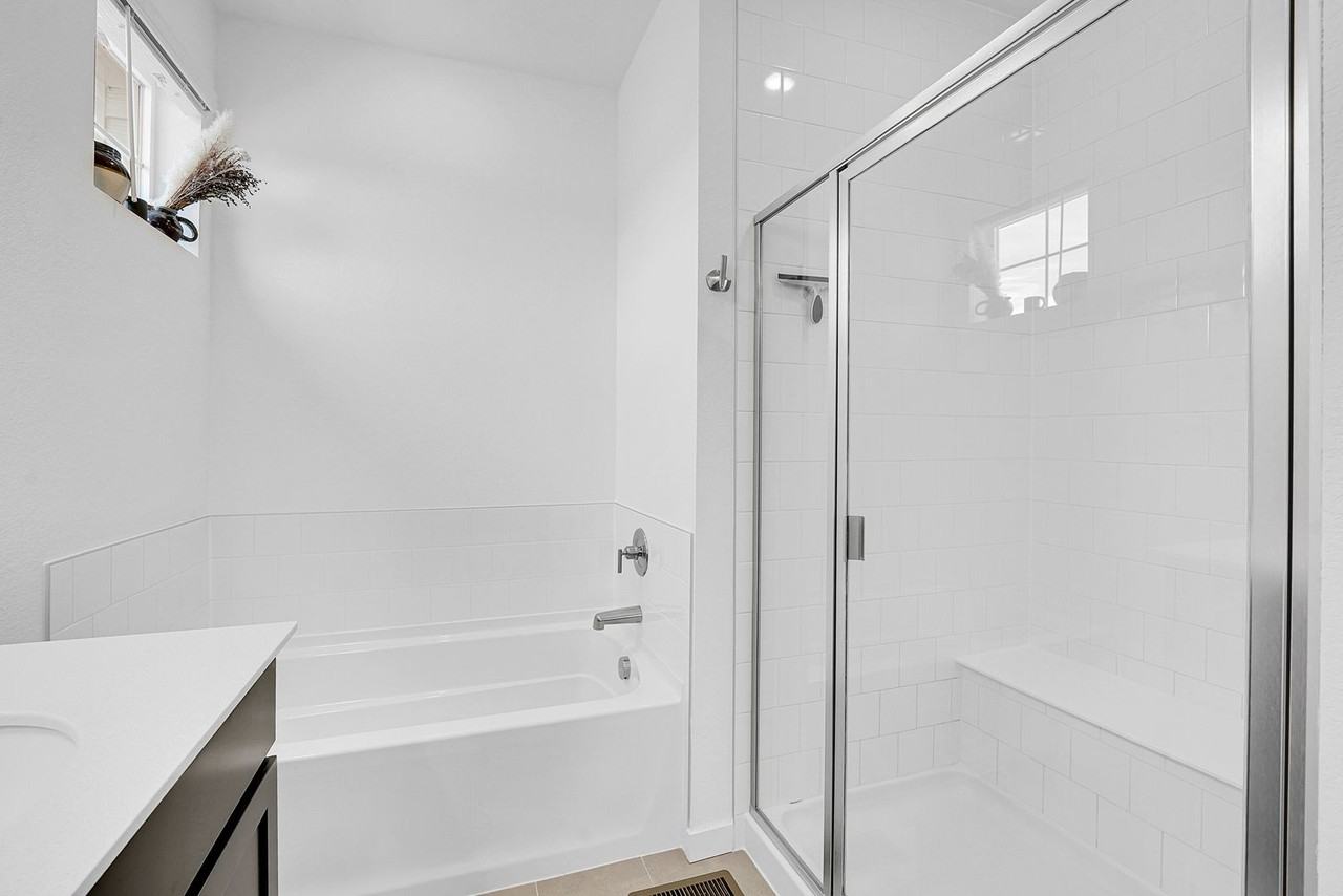 9719 Browns Peak Cir - Photo 6 of 31