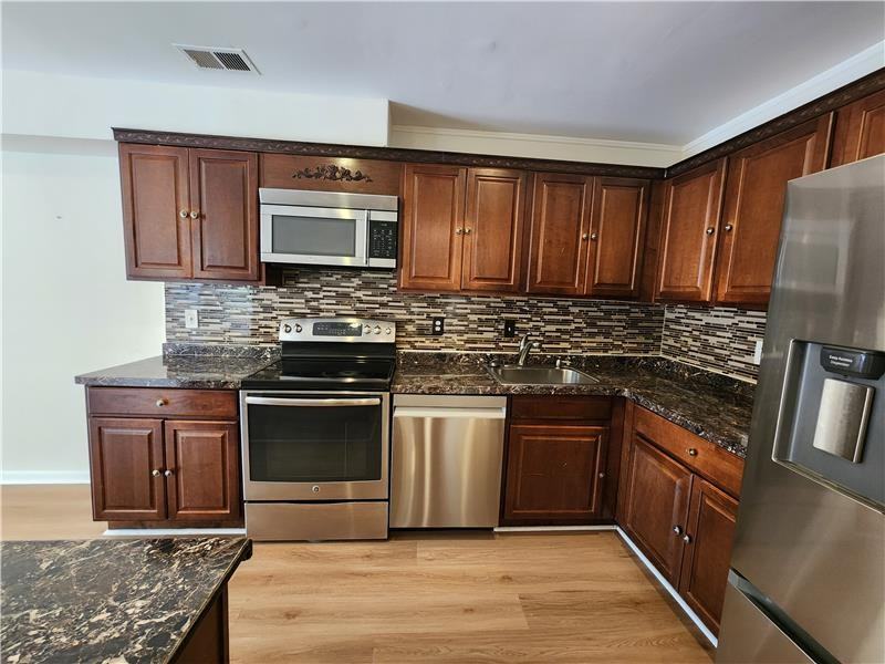 10662 Spring Oak Ct - Photo 3 of 22