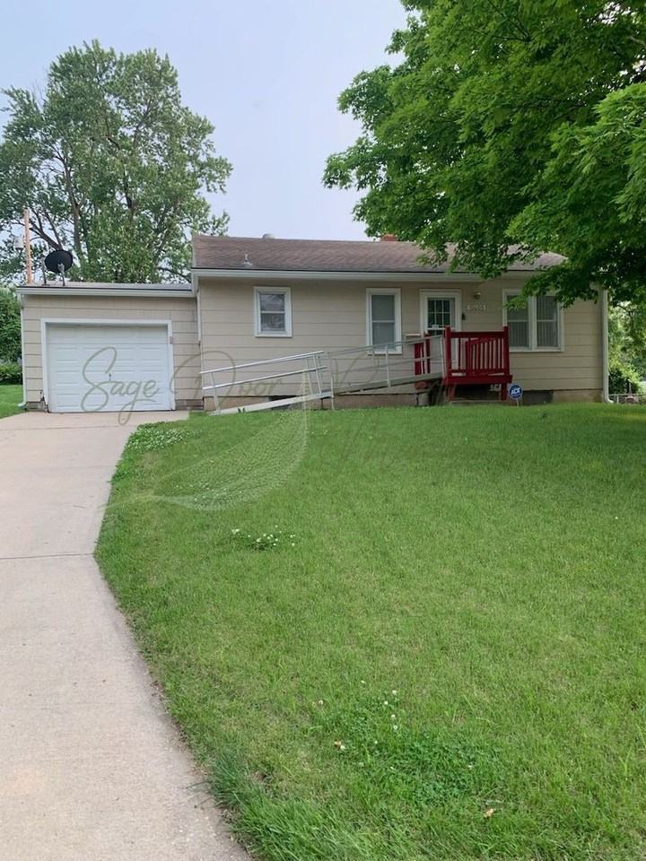 10605 E 27th Ter S - Photo 2 of 15