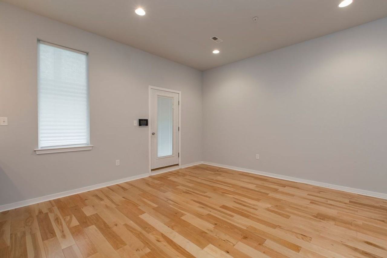 4304 Cresson St - Photo 3 of 32