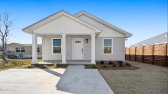 3218 Douglas Rd #B - Photo 1 of 1