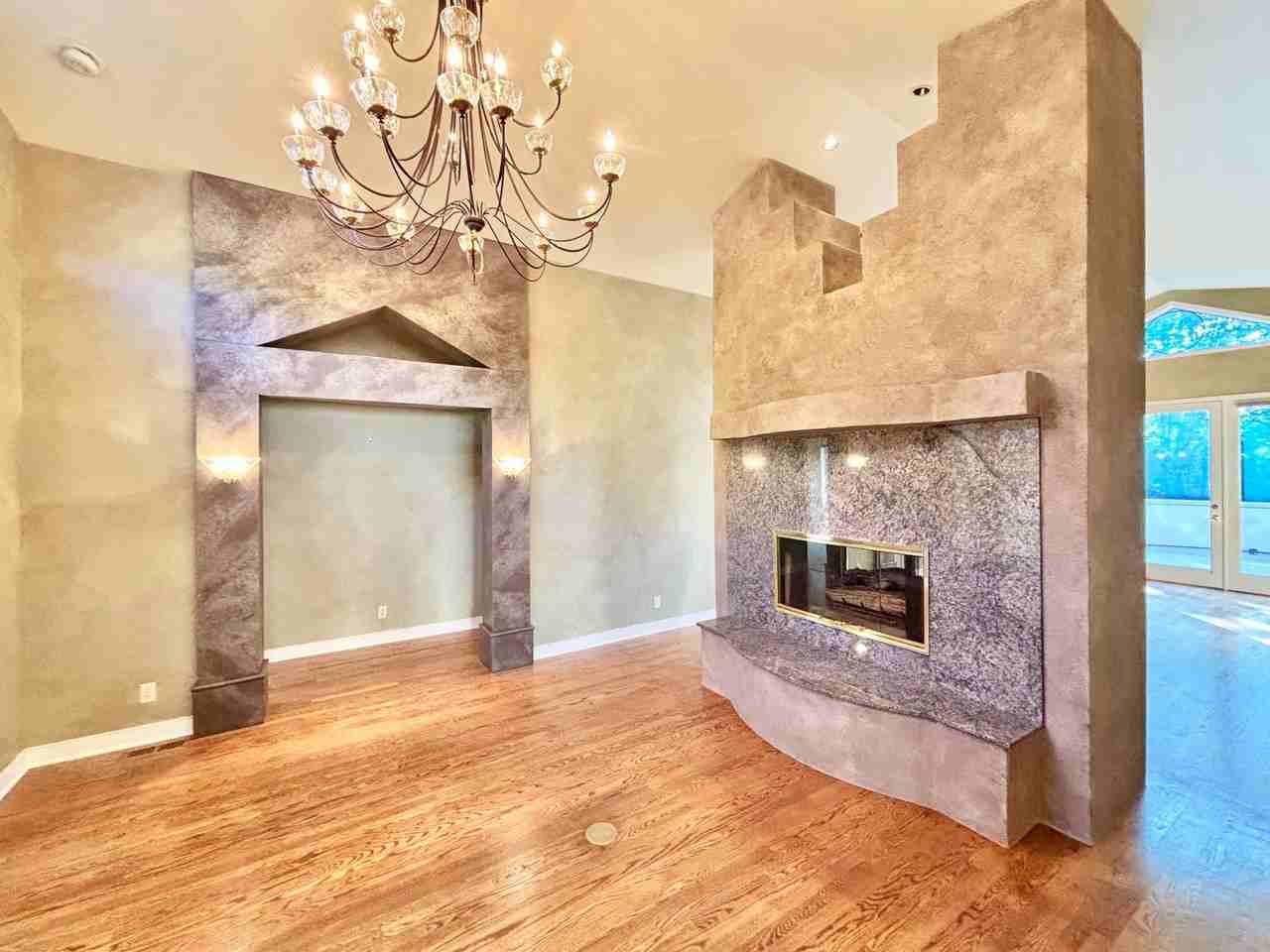 16558 Se 58th Pl - Photo 3 of 37