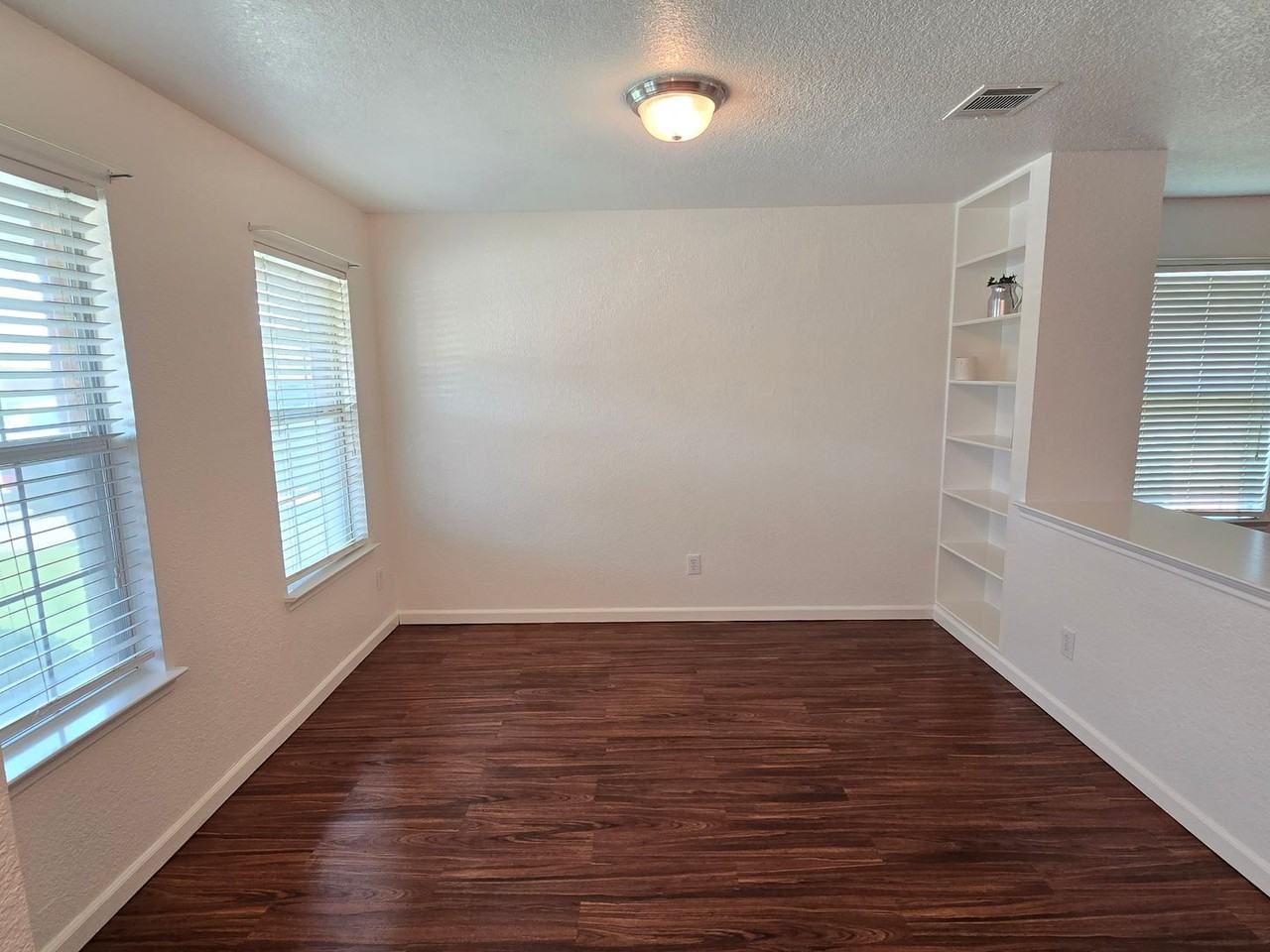 2005 Bliss Rd - Photo 3 of 34