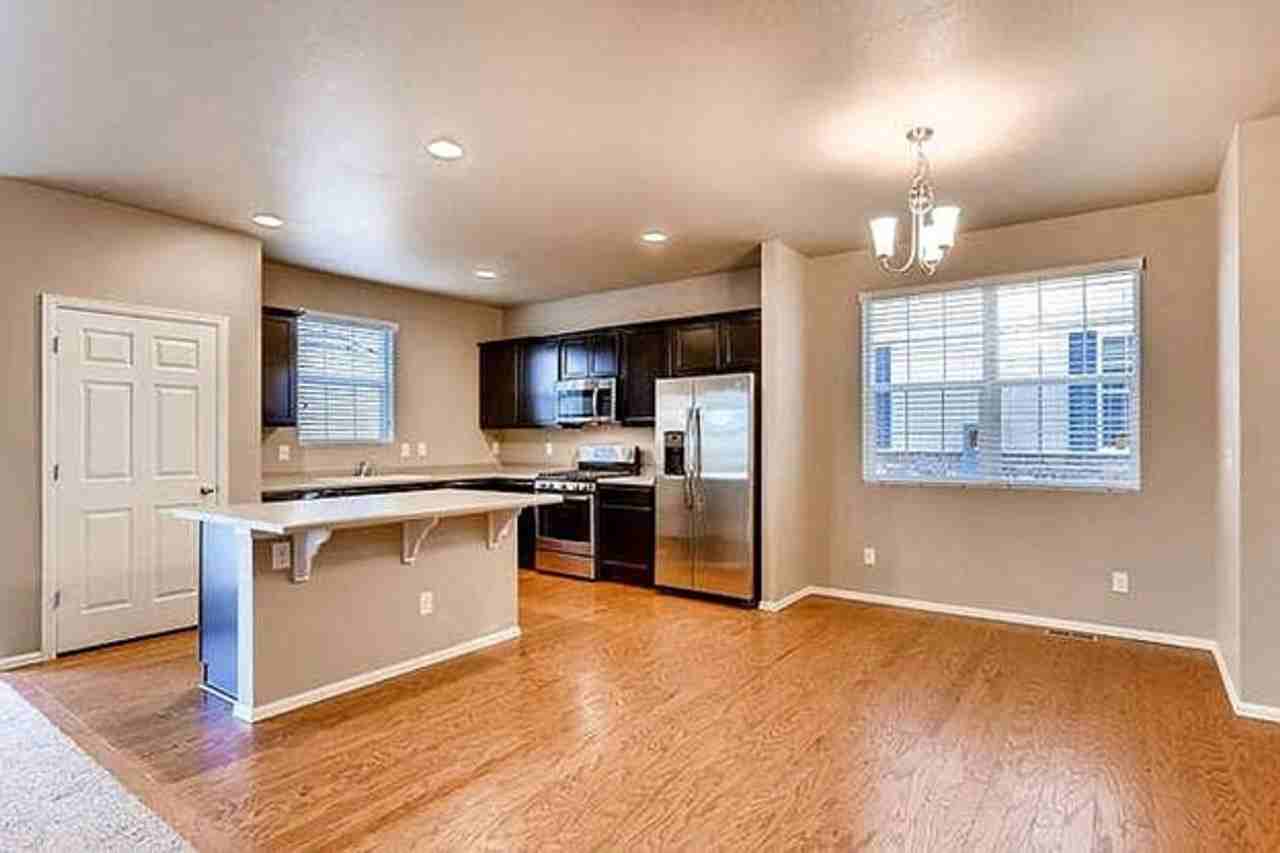 477 Homestead Pkwy - Photo 4 of 18