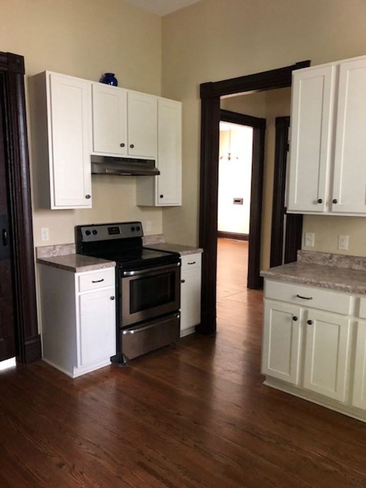 1246 Chestnut Street - Photo 3 of 26