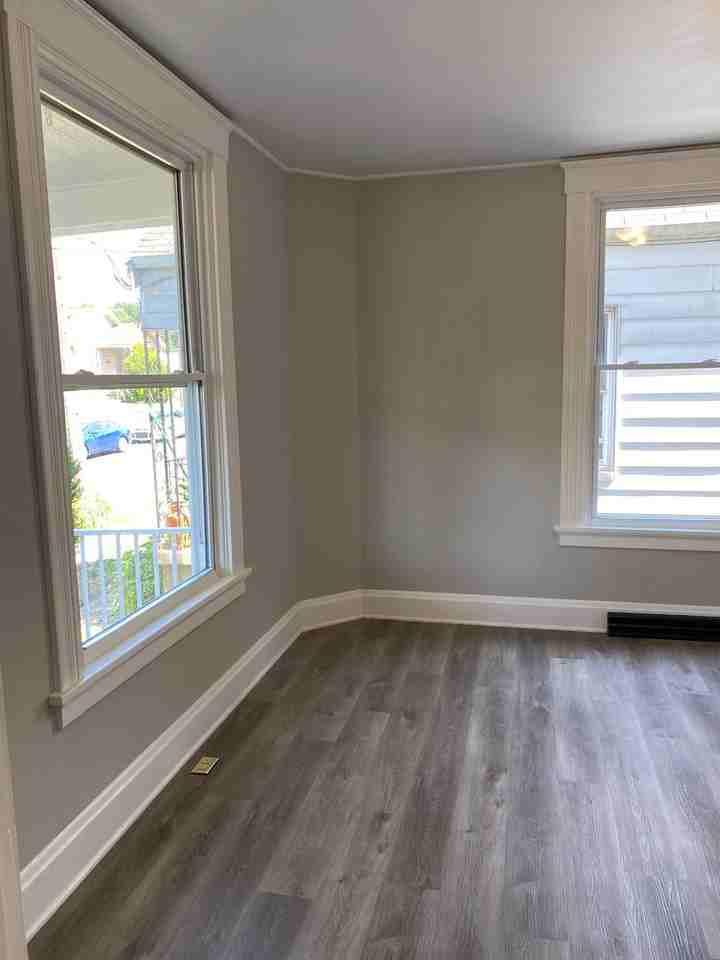 6834 Betts Ave - Photo 4 of 18
