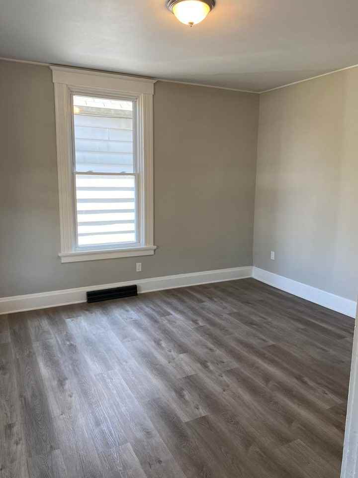 6834 Betts Ave - Photo 5 of 18