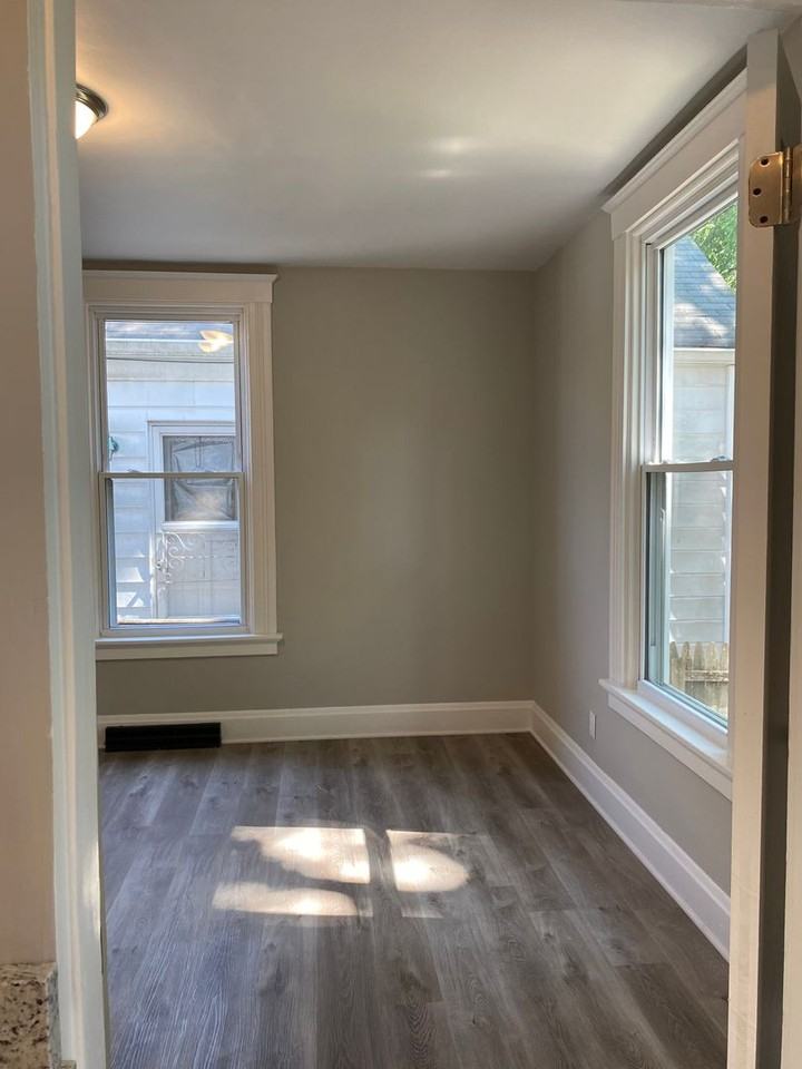 6834 Betts Ave - Photo 6 of 18