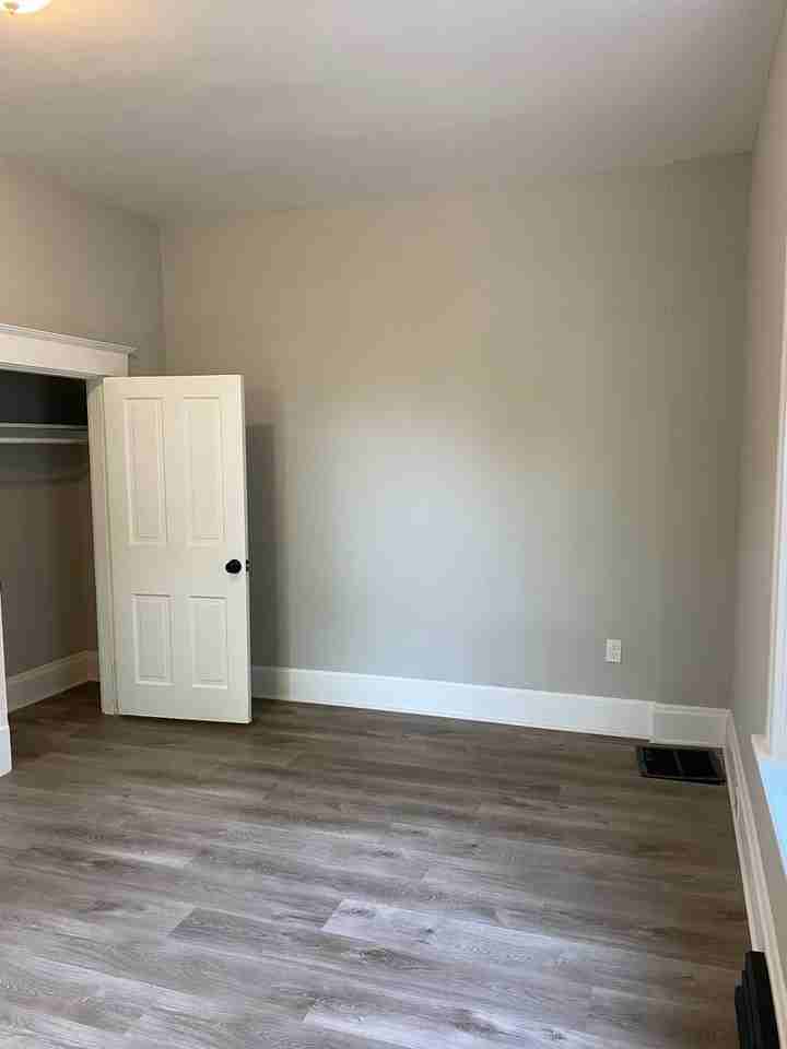 6834 Betts Ave - Photo 7 of 18