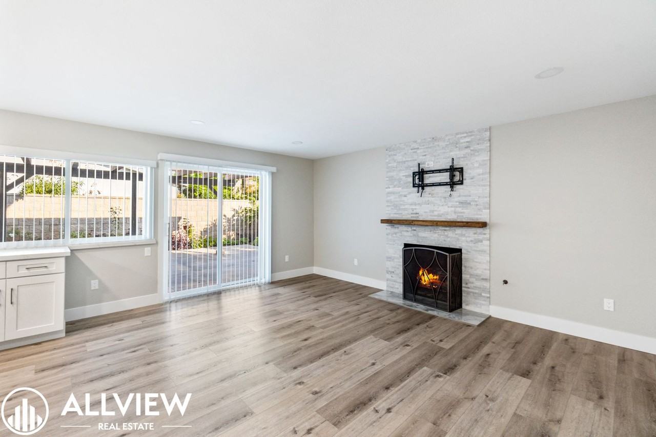 20542 Kelvingrove Ln - Photo 7 of 35