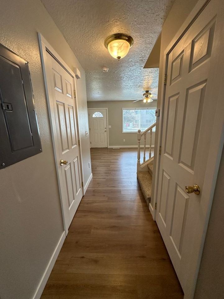 610 Sunflower Rd - Photo 6 of 25