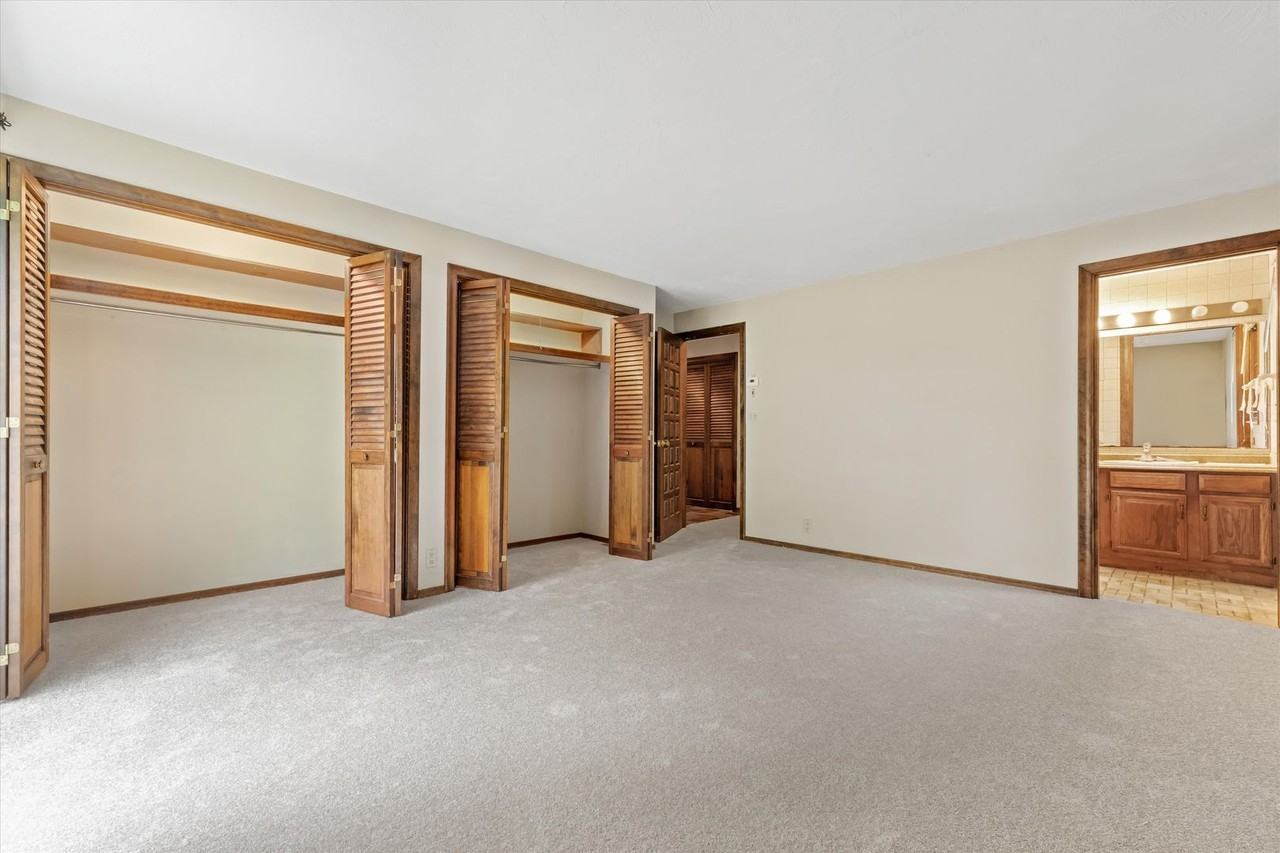 71 Wheeler Rd - Photo 7 of 40