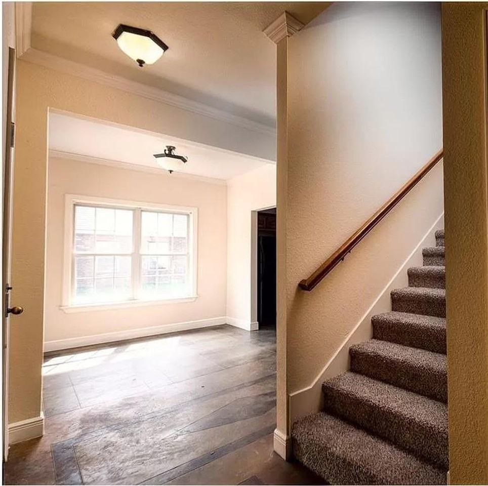 1834 W Creekmore Dr - Photo 5 of 10