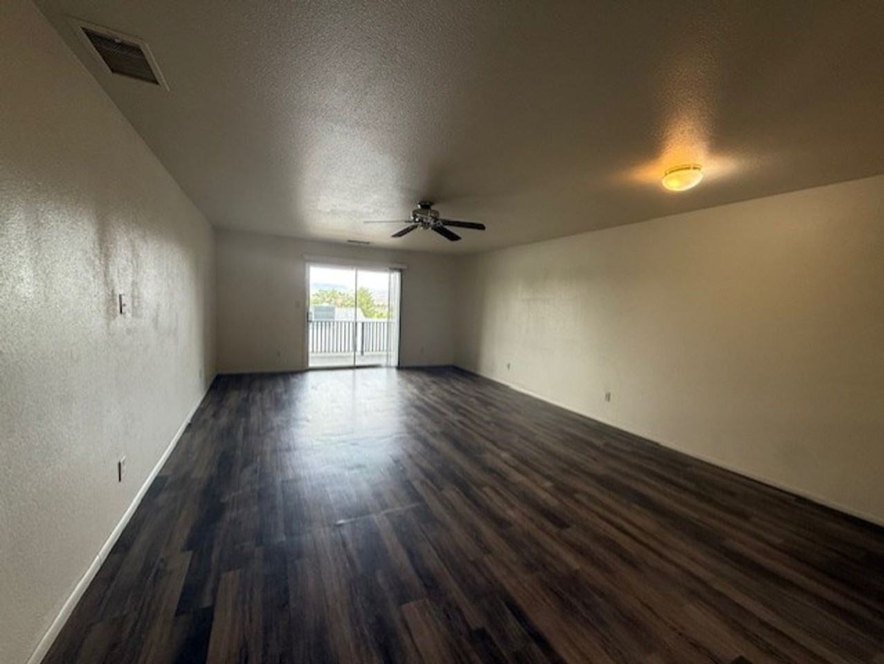 708 S 8th St #B - Photo 6 of 15