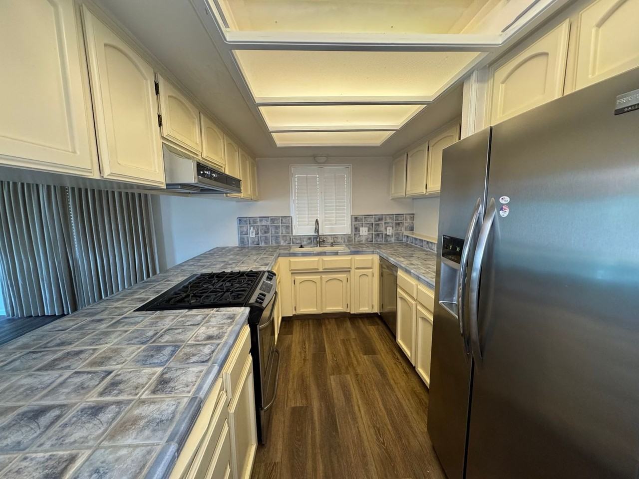 1205 Dominic Way - Photo 7 of 35