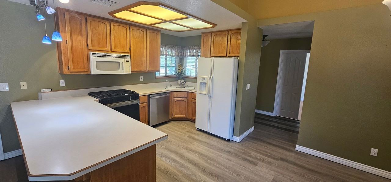 320 Vista Street - Photo 5 of 17