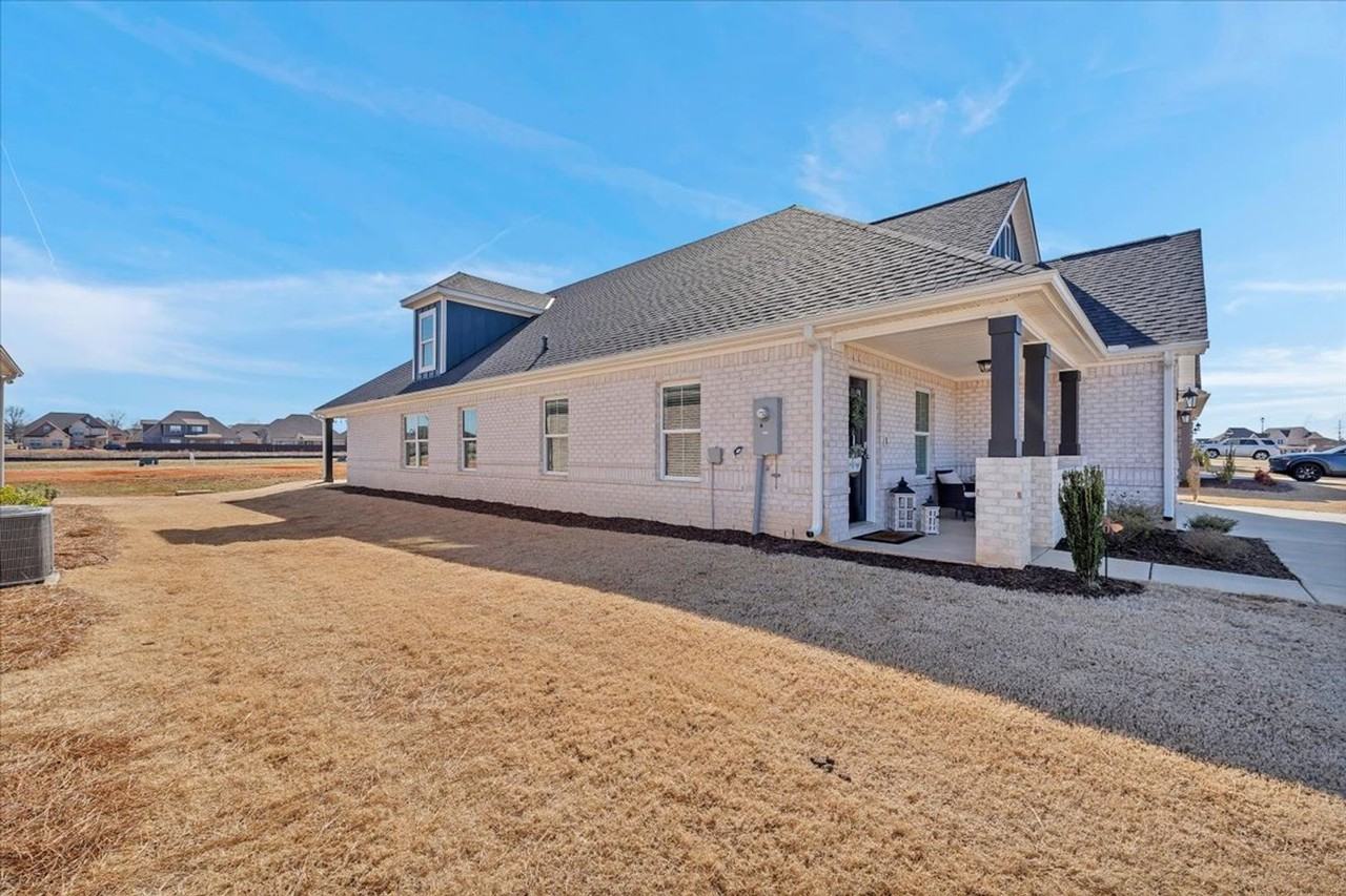 16930 Orleans Dr - Photo 3 of 50