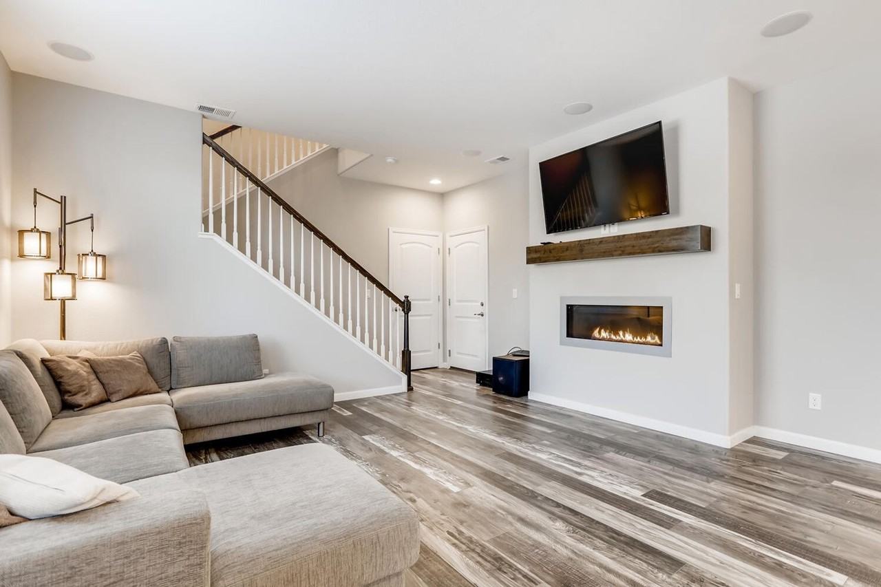 25541 E Cedar Pl - Photo 5 of 12