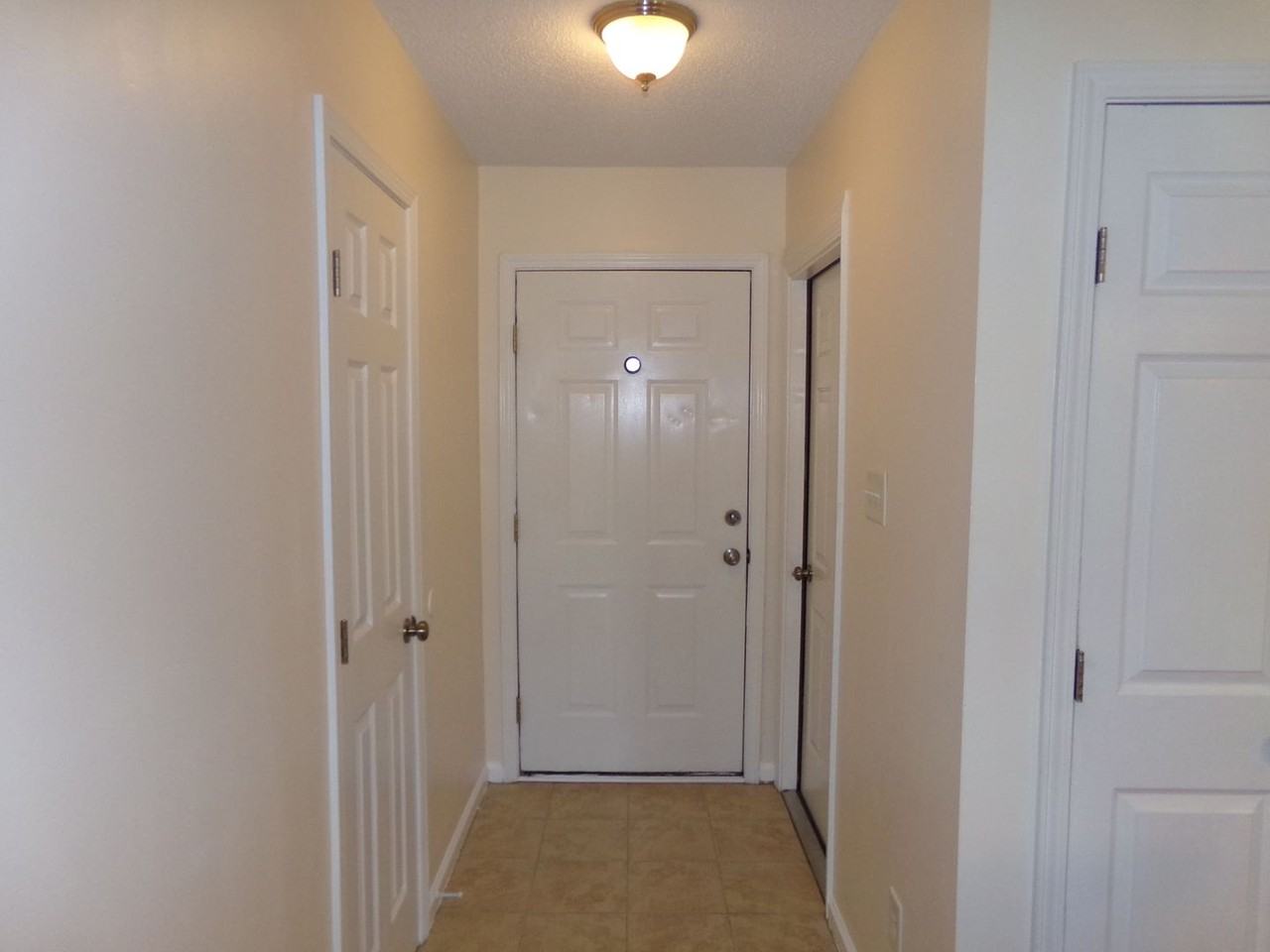 115 Jerrett Ln - Photo 3 of 22